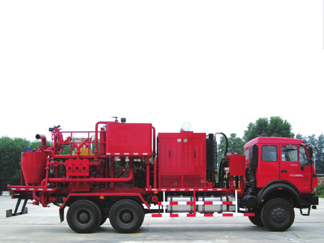 壓裂車(固井車)